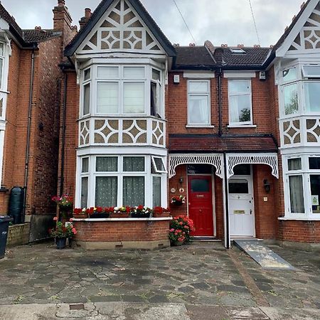 38 Whitehall Road Harrow on the Hill Eksteriør billede