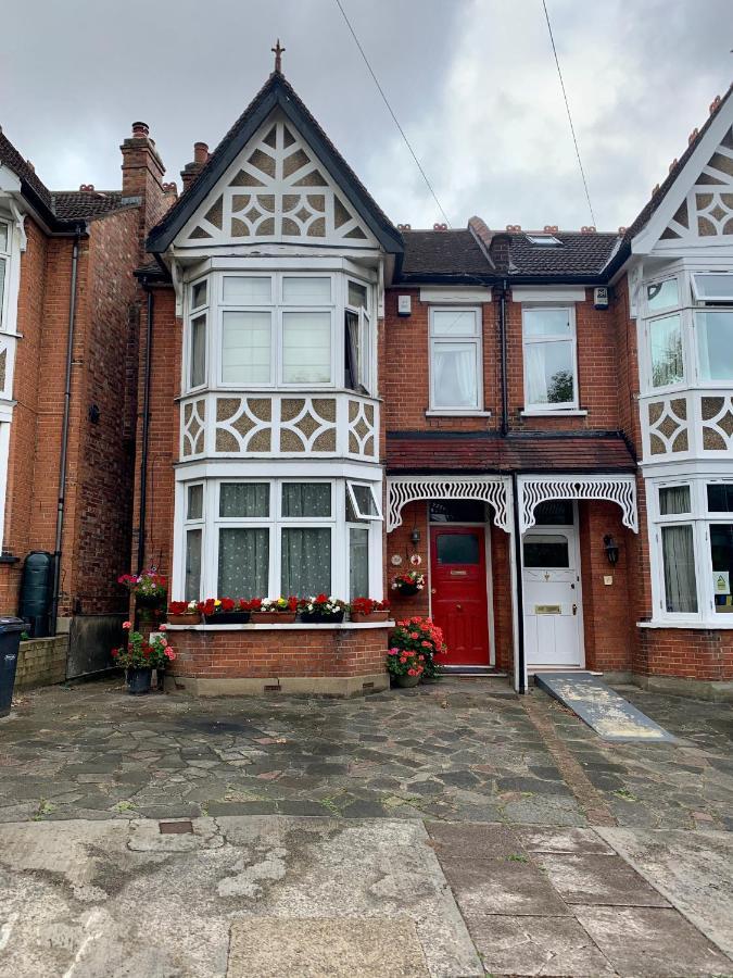 38 Whitehall Road Harrow on the Hill Eksteriør billede